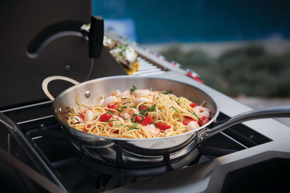 Napoleon Prestige PRO825 Propane Gas BBQ